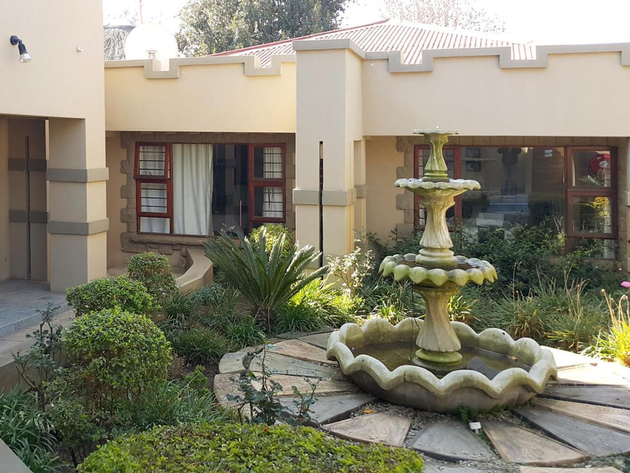 Hotel The Three Countries Estate à Benoni Extérieur photo