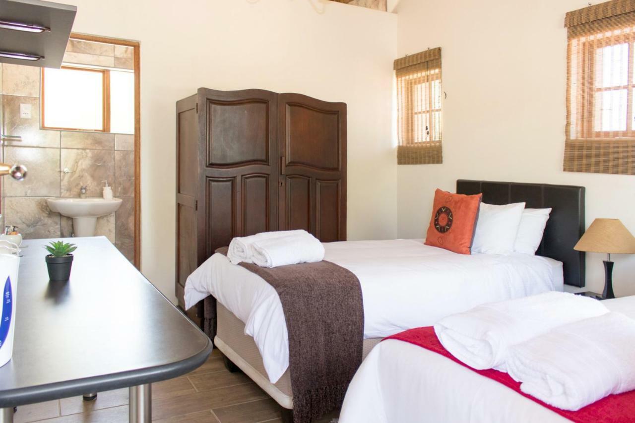 Hotel The Three Countries Estate à Benoni Extérieur photo
