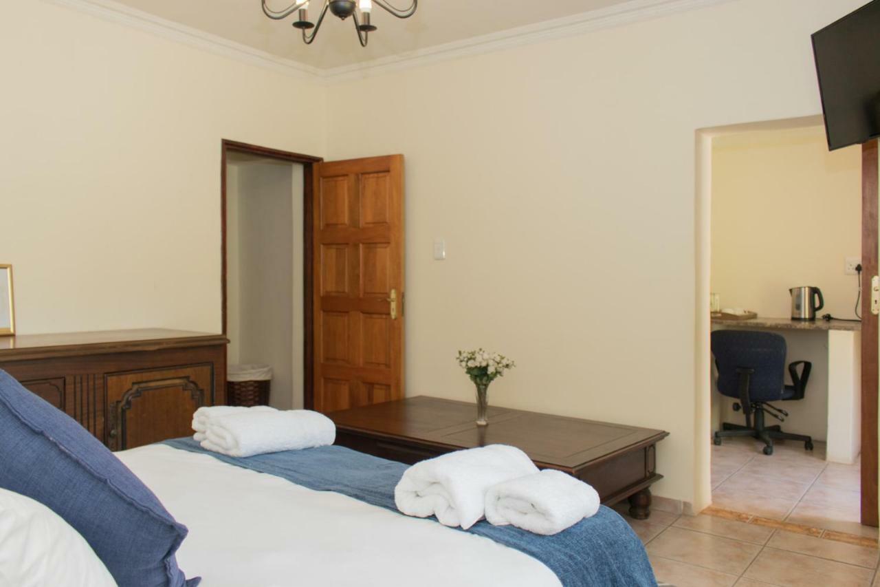 Hotel The Three Countries Estate à Benoni Extérieur photo