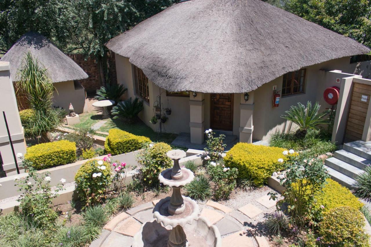 Hotel The Three Countries Estate à Benoni Extérieur photo