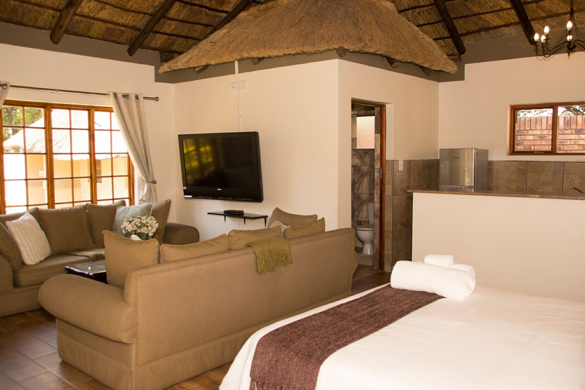 Hotel The Three Countries Estate à Benoni Extérieur photo